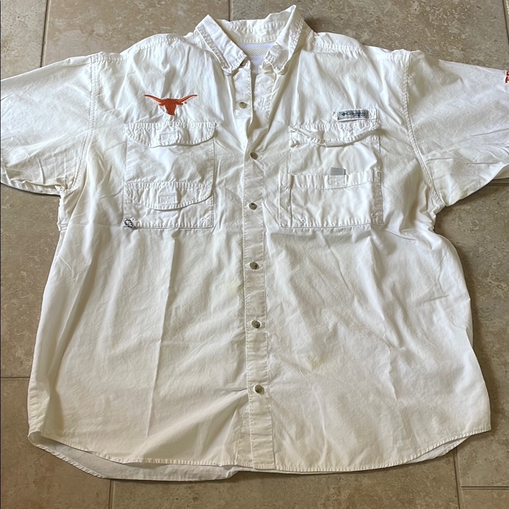 Columbia PFC Casual Button Down Shirt with Epaulettes